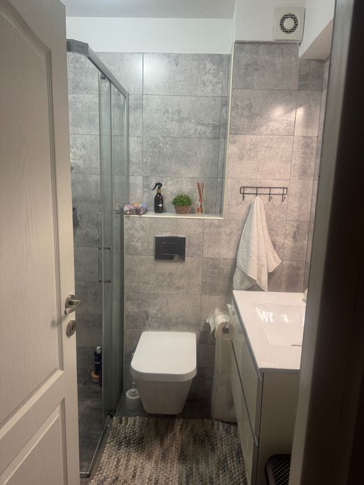 Direct proprietar - închiriez apartament 2 camere bloc nou