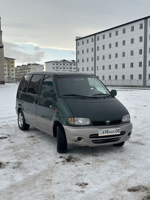 Продам Nissan Serenu