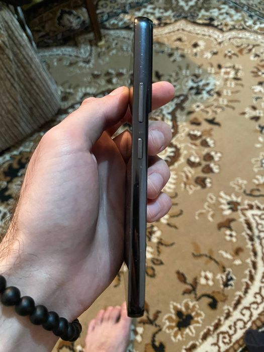 Продам Samsung s22