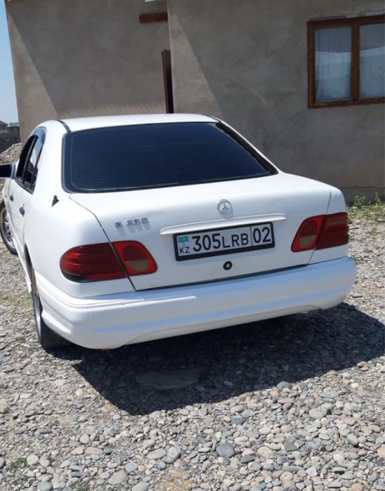 Бампер на мерседес w210 тип рестайлинг амг