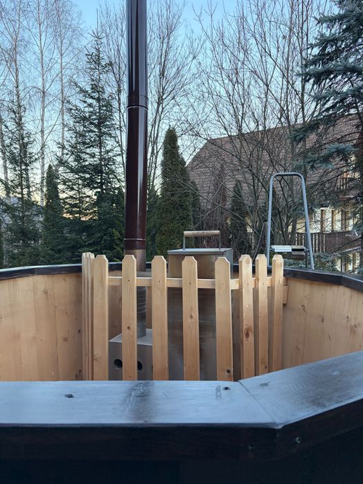 Ciubăr din lemn de 6 persoane