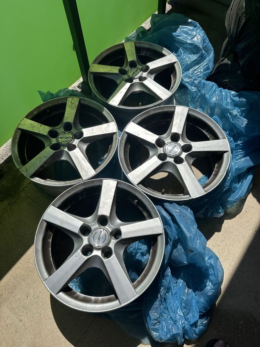 Jante Enzo 5×120 205/55/R16 de pe BMW F30