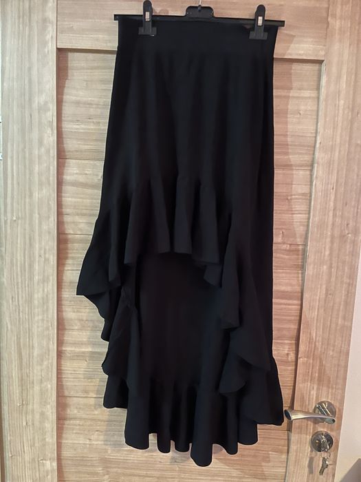 Vand 8 rochii /salopeta/costum marime S/M!