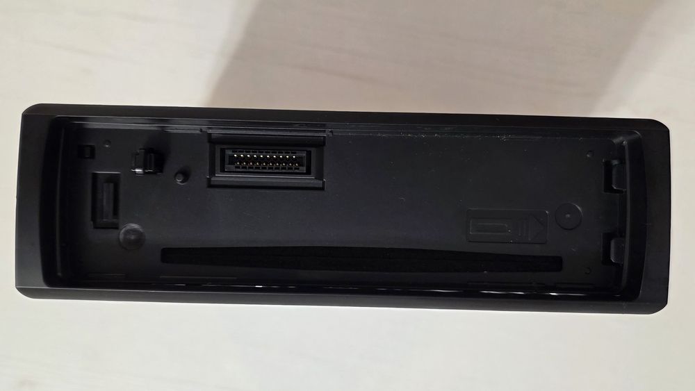 CD  player auto Pioneer DEH-150MP
