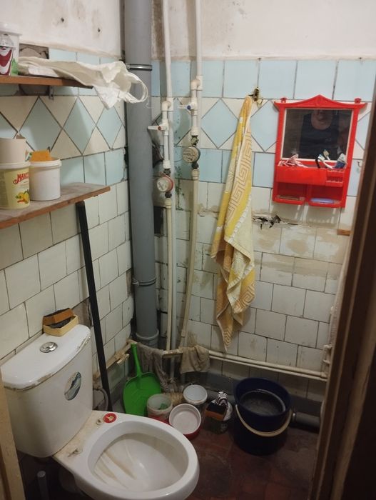 Продается 1ком. квартира в Яшнобадском р-не рядом с рынком Кадышева.