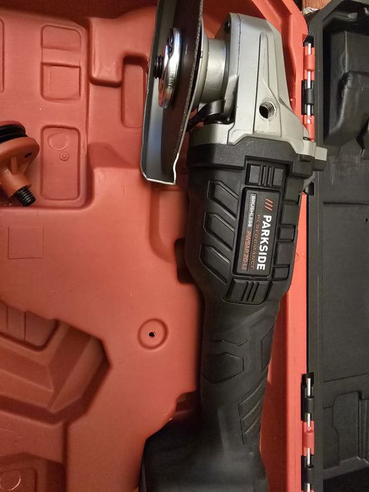 Vând polidisc / polizor unghiular parkside de 20v profesional