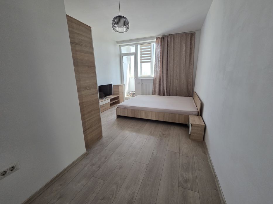 Inchiriez apartament 3 camere b-dul Ferdinand