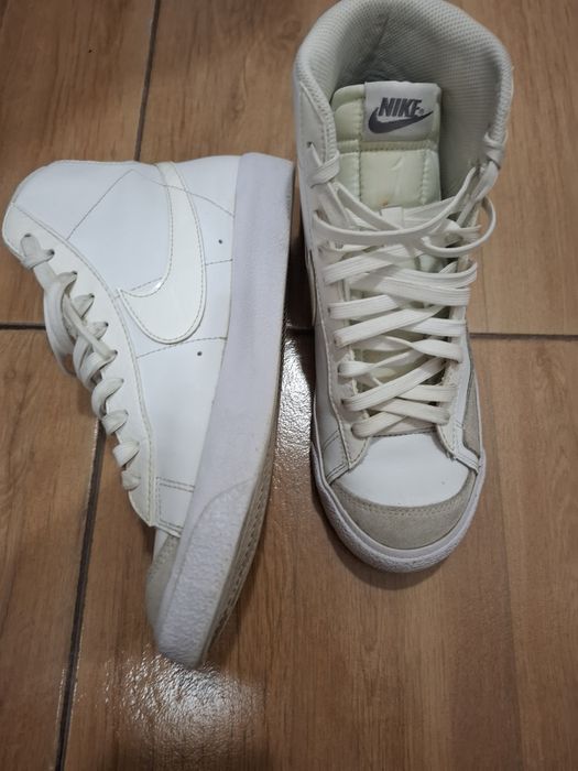 Vand ghete Nike Blazer Mid 77
