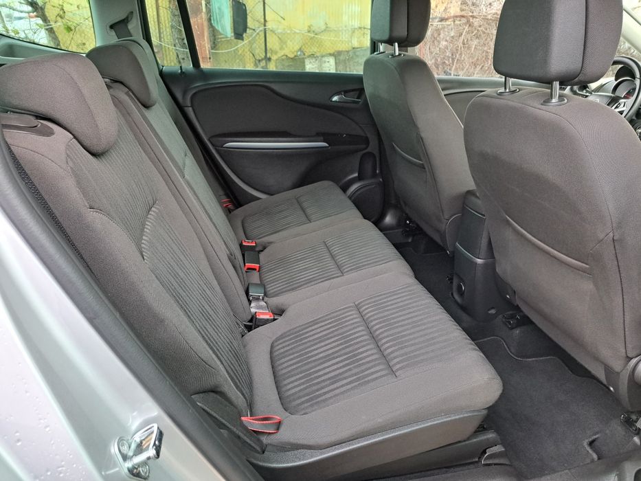 Опел Зафира 2015