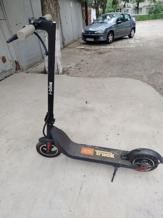 Vând trotinetă electrică