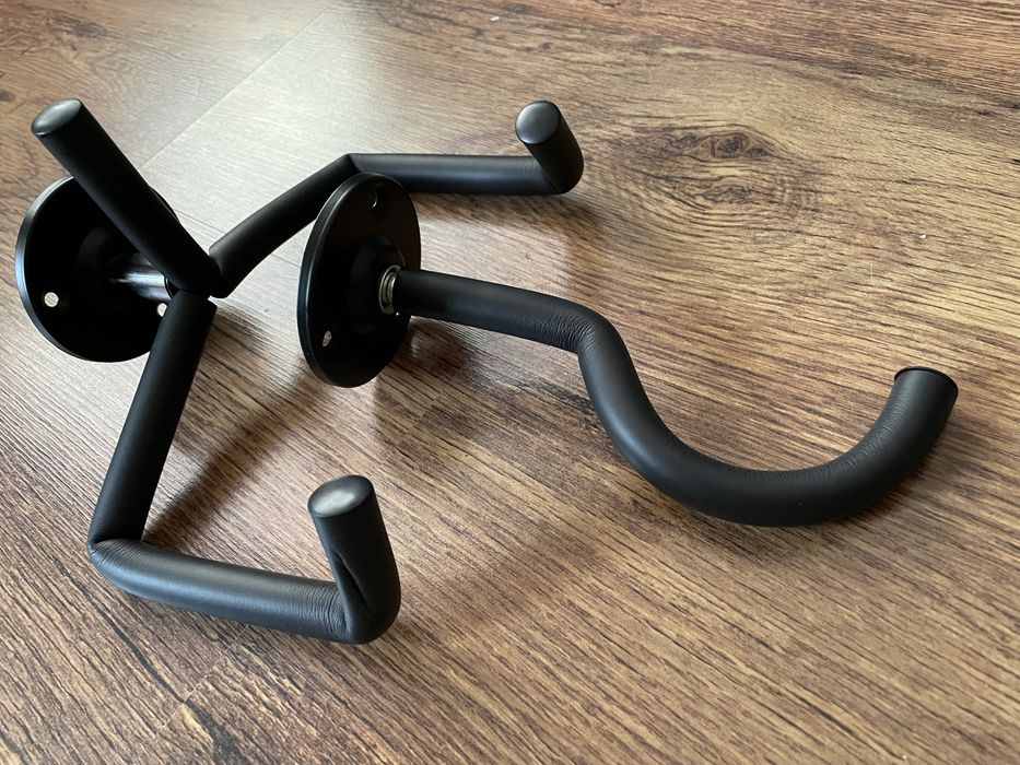 Стойка за китара