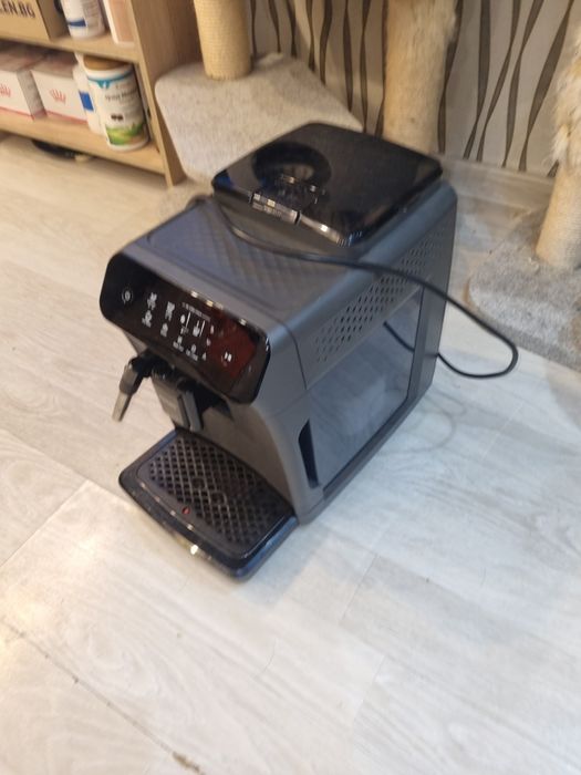 Кафе машина. Робот Филипс. Pfilips