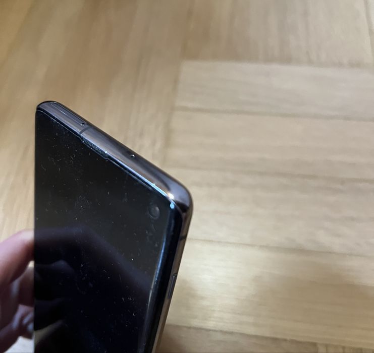 Samsung Galaxy S10 funcțional – ecran defect + husă UAG