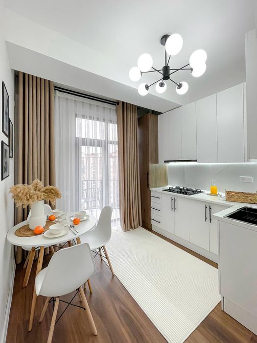 Срочно! Продажа. 2/9/10. Чайна Хаус