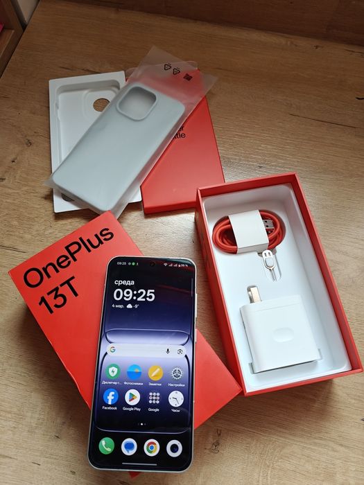 OnePlus 13T, 12/256 gb.
