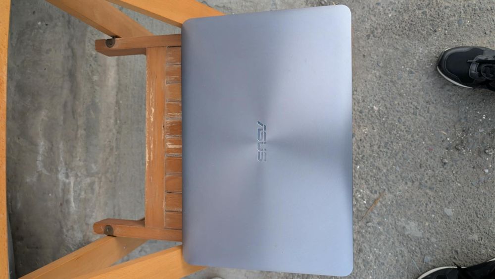 Laptop Asus gen 4 i7