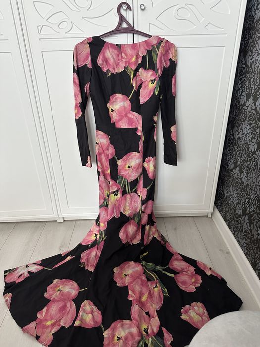 Одежда женская ,