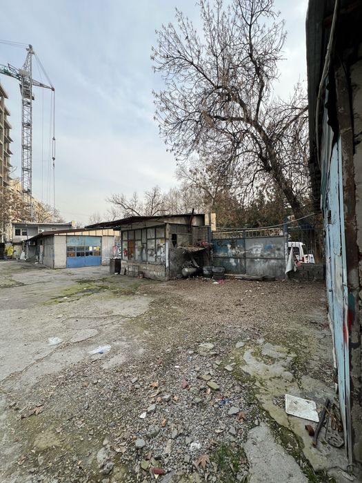 Продается 12 соток - напротив Базара Катартал, готовый бизнес АвтоБокс