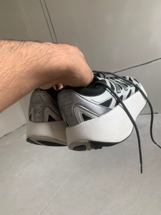 Продам кроссовки adidas adizero