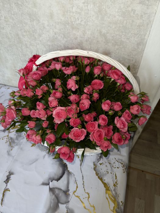 цветы в корзине (букет)
