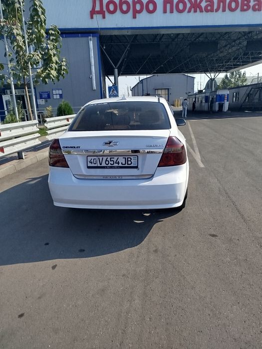 Nexia 3 сотилади