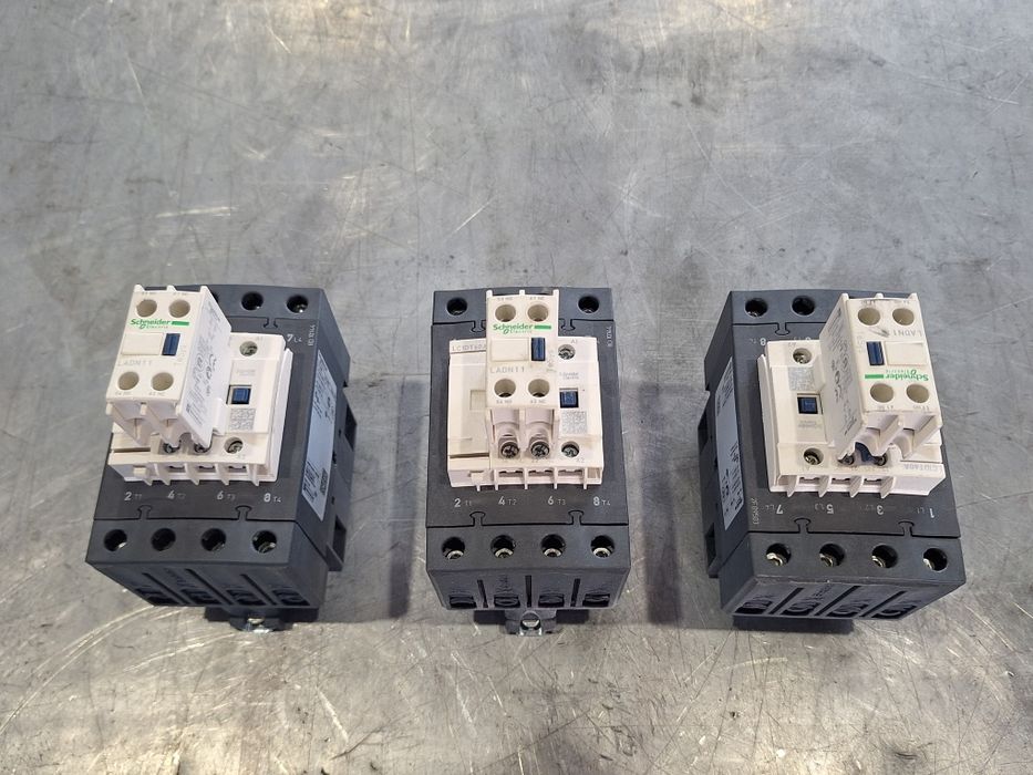 Контактори Schneider 60A