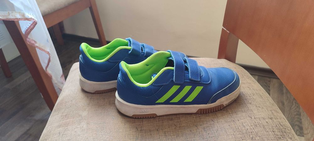 Детски маратонки ADIDAS номер 35