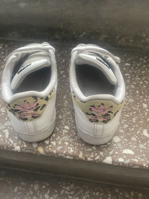 Adidasi Adidas nr 33,5