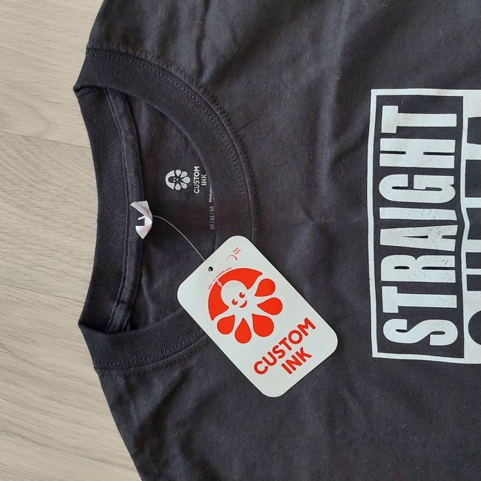 Тениска Custom Ink