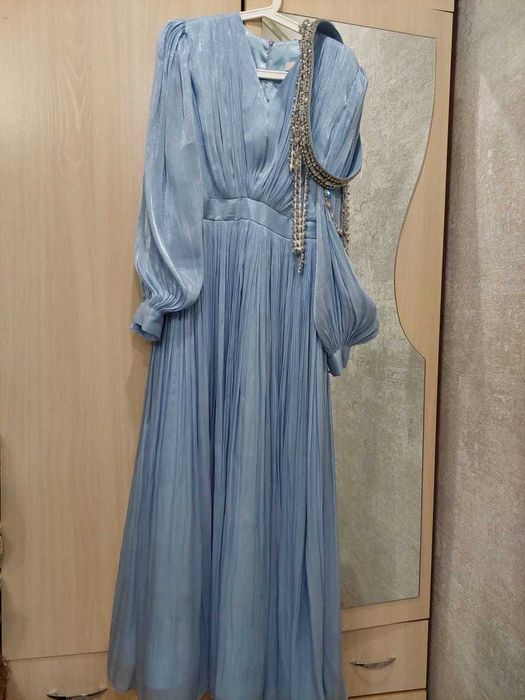 Продам красивое платье