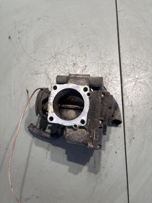 Clapeta acceleratie Audi A4 1995 1.6 MT (101 hp)