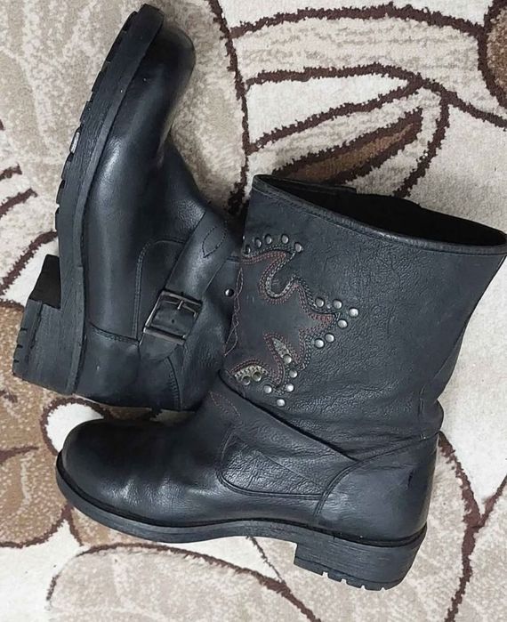 Ghete,piele naturală, mărime 38.