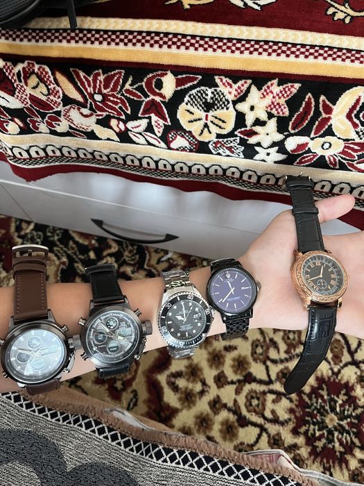 Очень хоршый часы есть