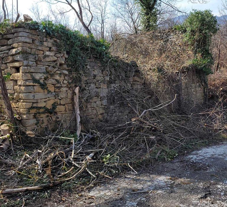Дялън камък за дувари и сгради