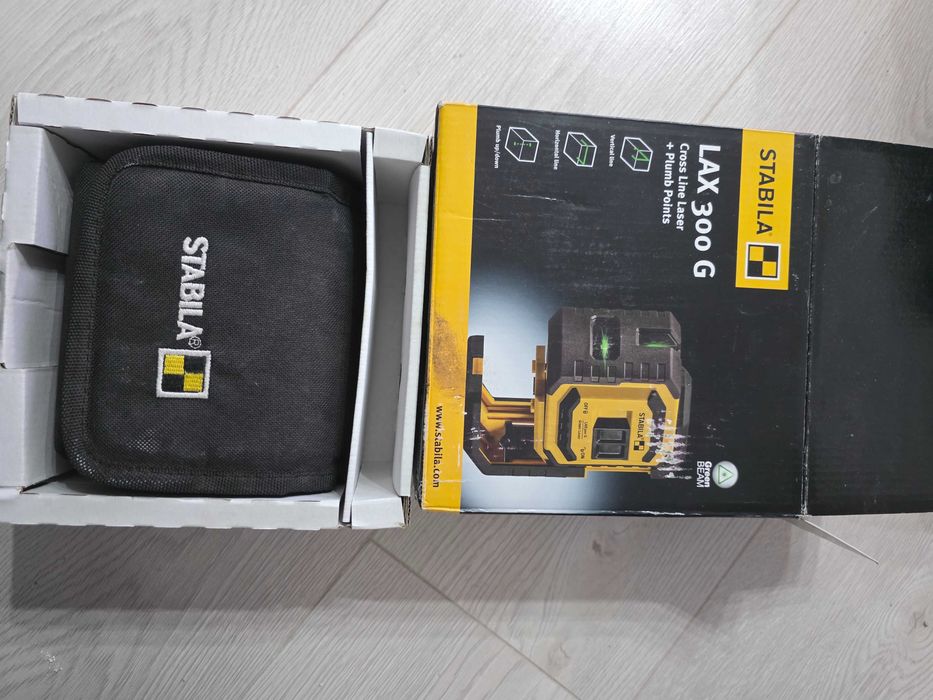 LAX 300 Nivela laser 2 linii incrucisate si 2 puncte fir cu plumb