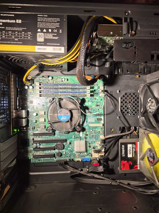 NAS Server Intel Xeon E3-1225 Memorie 32GB ECC LGA1150 Media Stocare