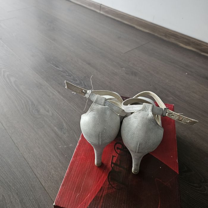 Vand sandale mireasa