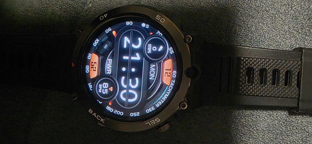 Ceas digital cu android