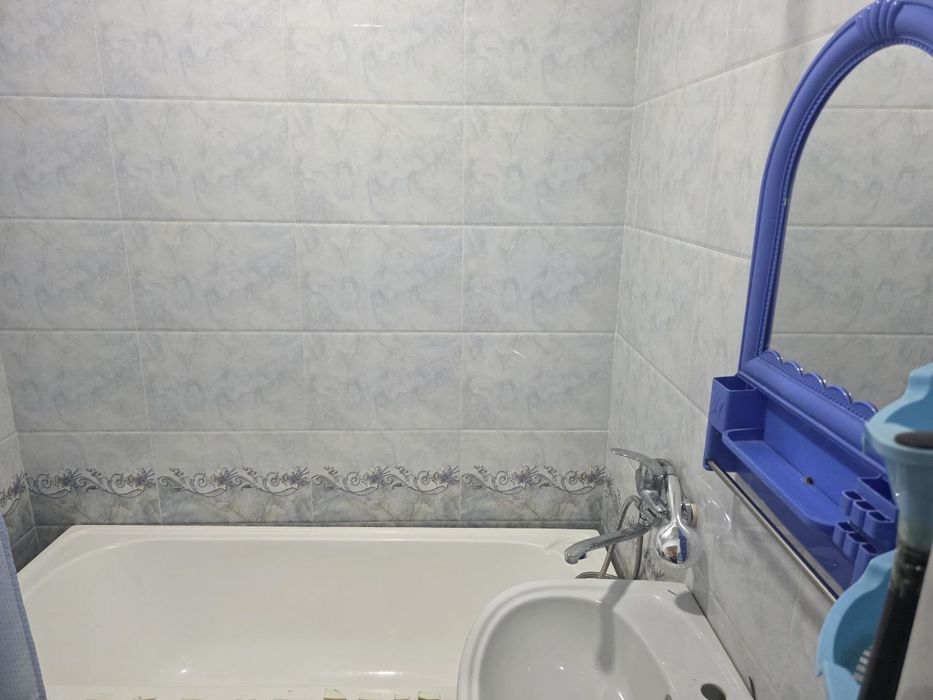 22-Мактаб олдида 1² хонали квартира ижарага берилади