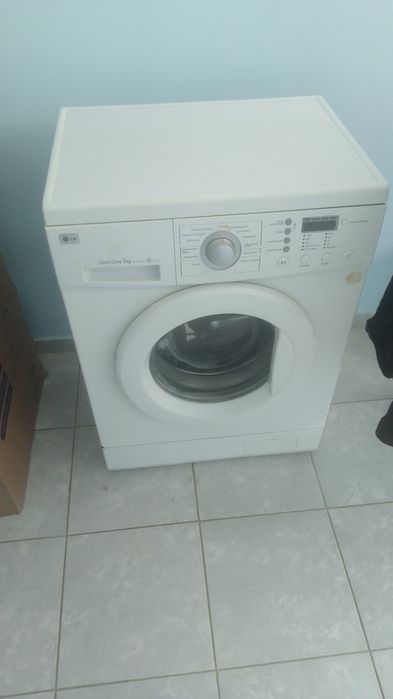 Продам стиральную машину на запчасти