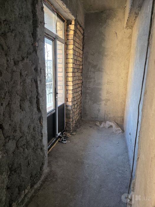 Срочно сотилади Сергели 6. 3хона 79м² коробка