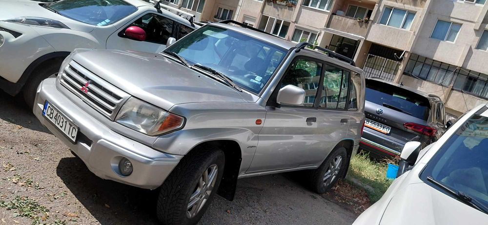 Продавам джип Mitsubishi Pajero Pinin