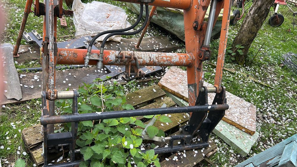 Încărcător frontal STOLL
