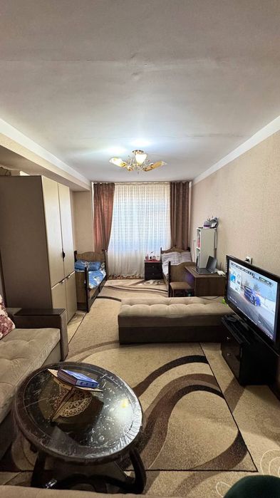 Кадешивада Уй сотилади срочна