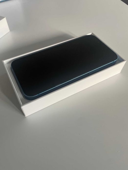 iPhone 13 mini blue 128 GB използван (без зарядно)