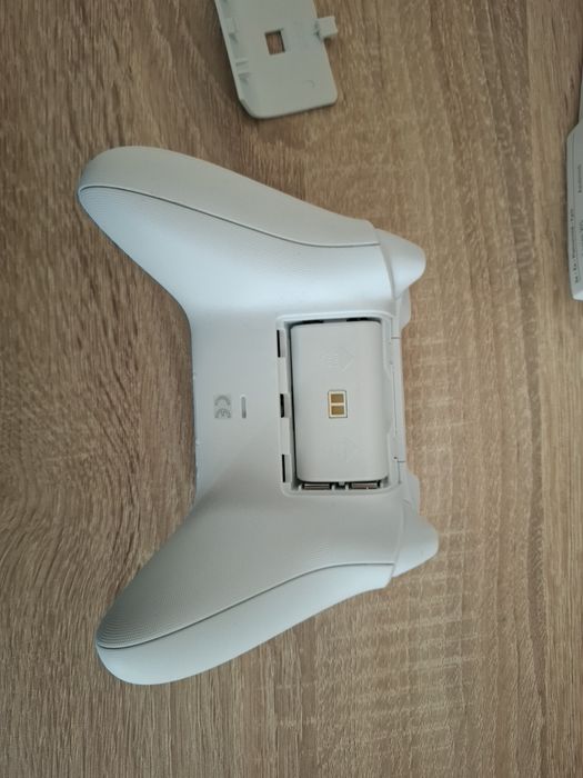 Контролер за xbox series s чисто нов