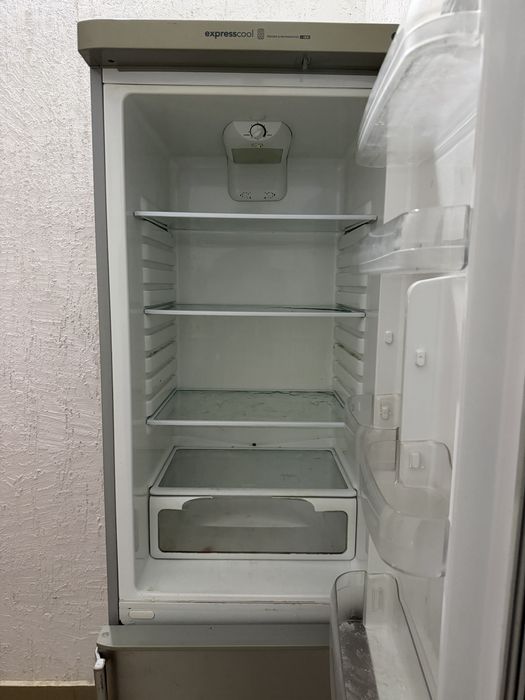 Холодильник сатылады