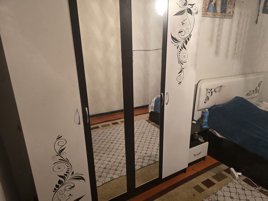 Спальный гарнитур