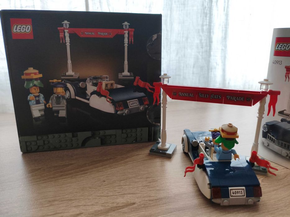Парадна кола LEGO