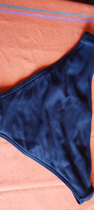Slip baie negru de la: Sunseeker. Marimea: EUR: 36. Purtat o sing data